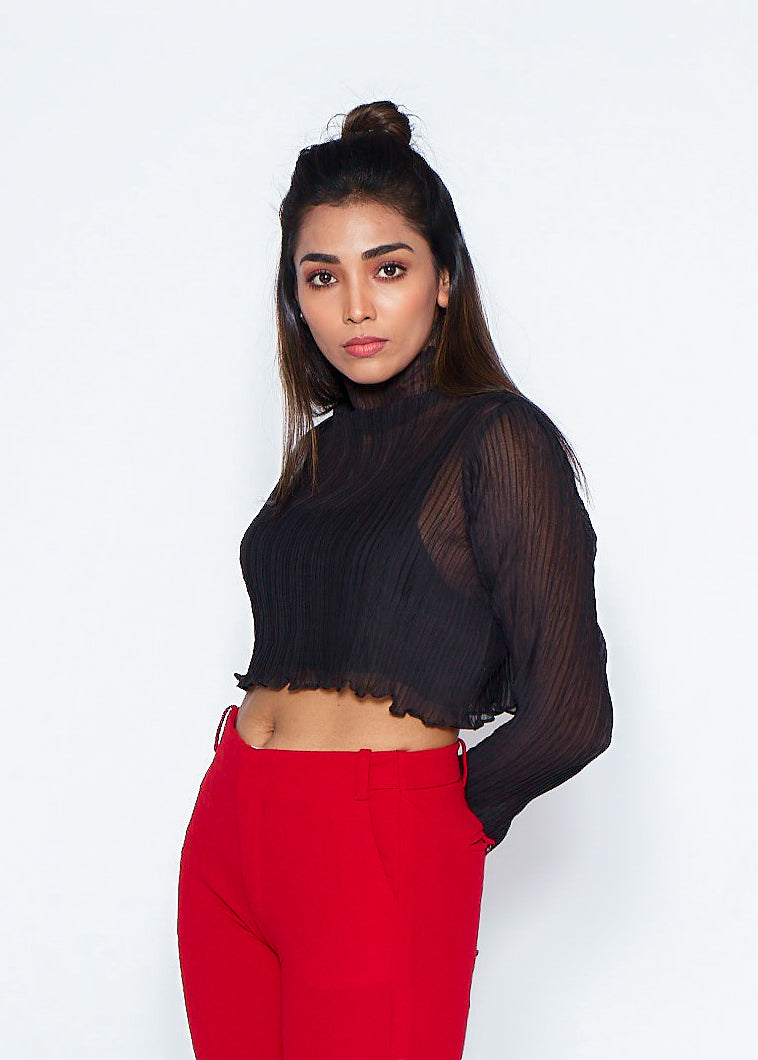 Black Comfy Crop